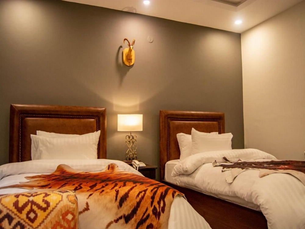 The Roomy Lodge, Murree