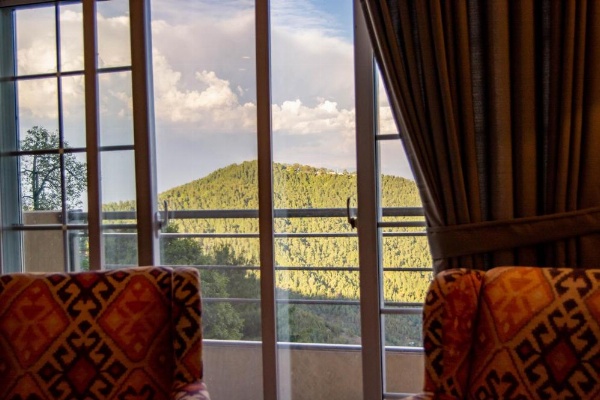 The Roomy Lodge, Murree image 17
