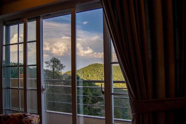 The Roomy Lodge, Murree image 20
